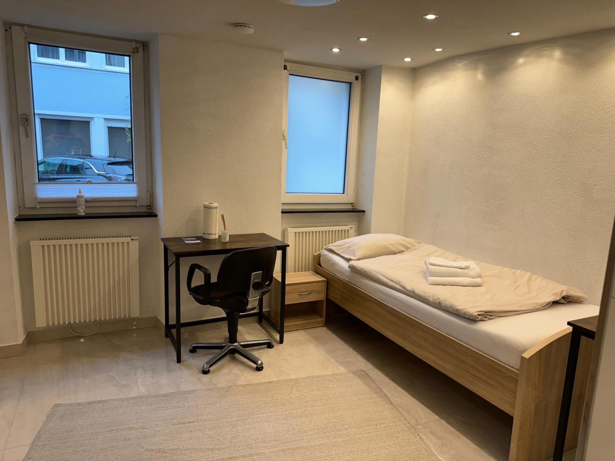 City Apartment Stadtwohnung Mit Kueche Und Netflix Nahe Bahnhof ซินส์ไฮม์ ภายนอก รูปภาพ